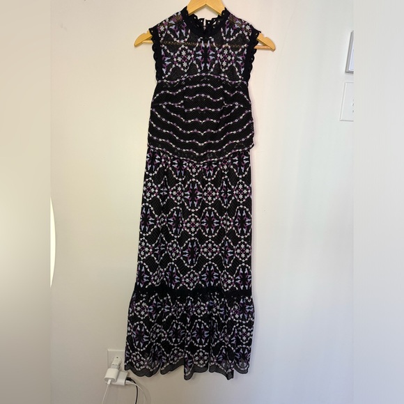 Sandro - Picture 2 of 8